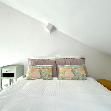 Апартаменты Studio Jade : Charmant Logement Place Clemenceau По Экстерьер фото