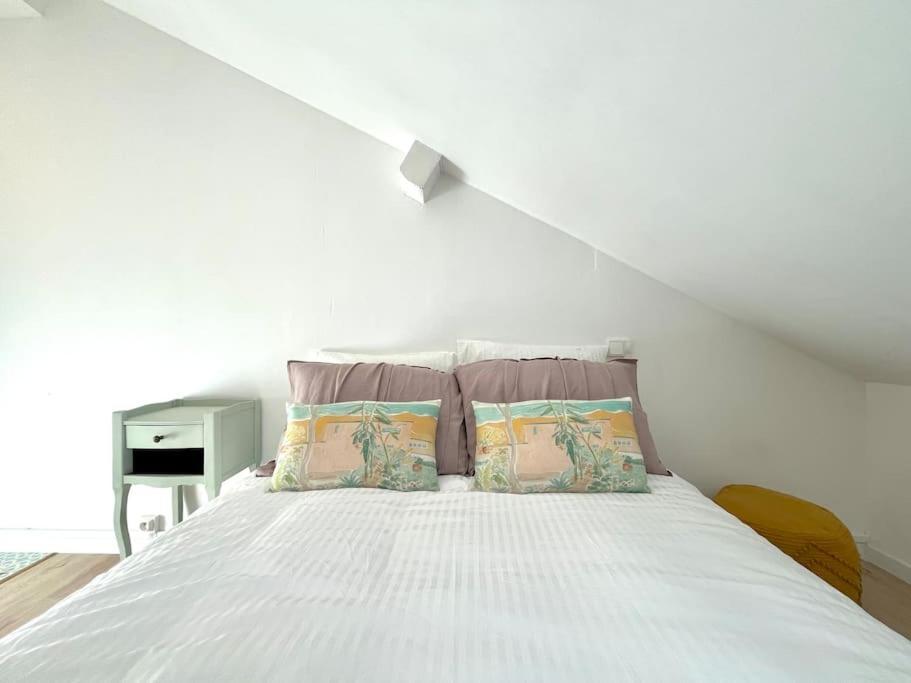 Апартаменты Studio Jade : Charmant Logement Place Clemenceau По Экстерьер фото