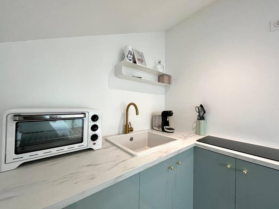 Апартаменты Studio Jade : Charmant Logement Place Clemenceau По Экстерьер фото
